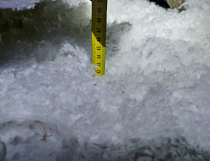 Zateplení stropu rodinného domu pomocí foukané izolace